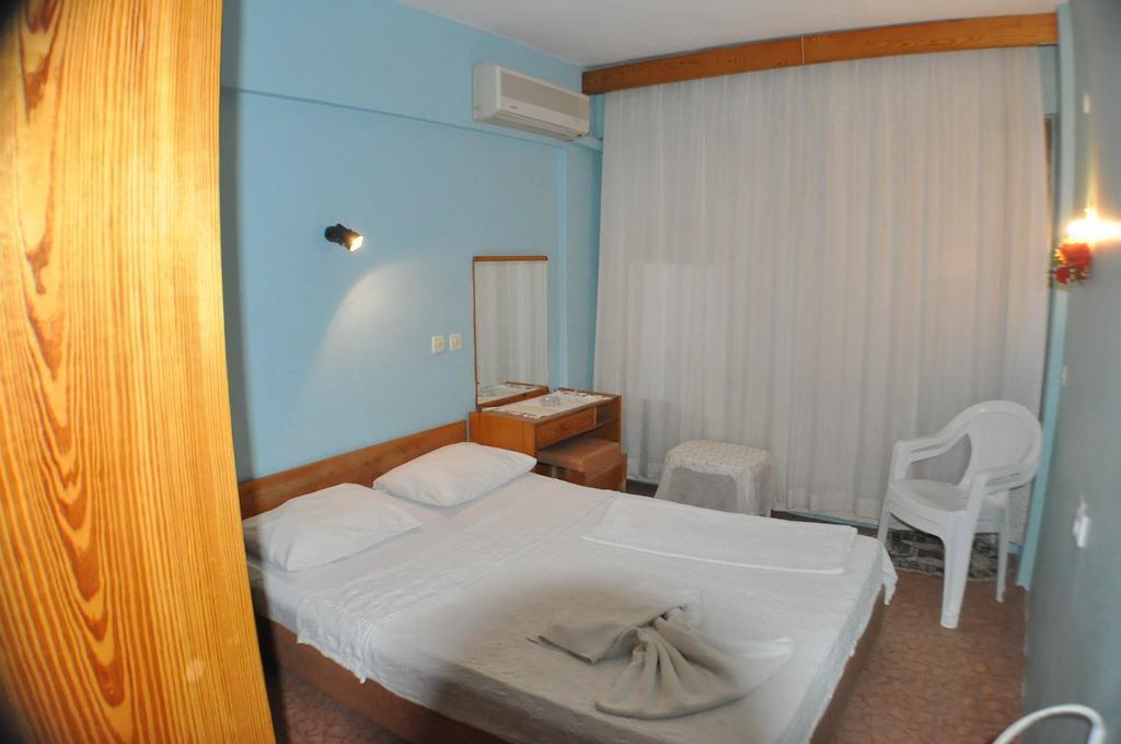 Akerdem Hotel Kuşadası Ngoại thất bức ảnh